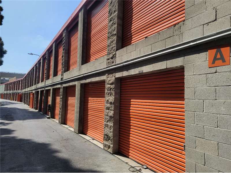 Extra Space Storage