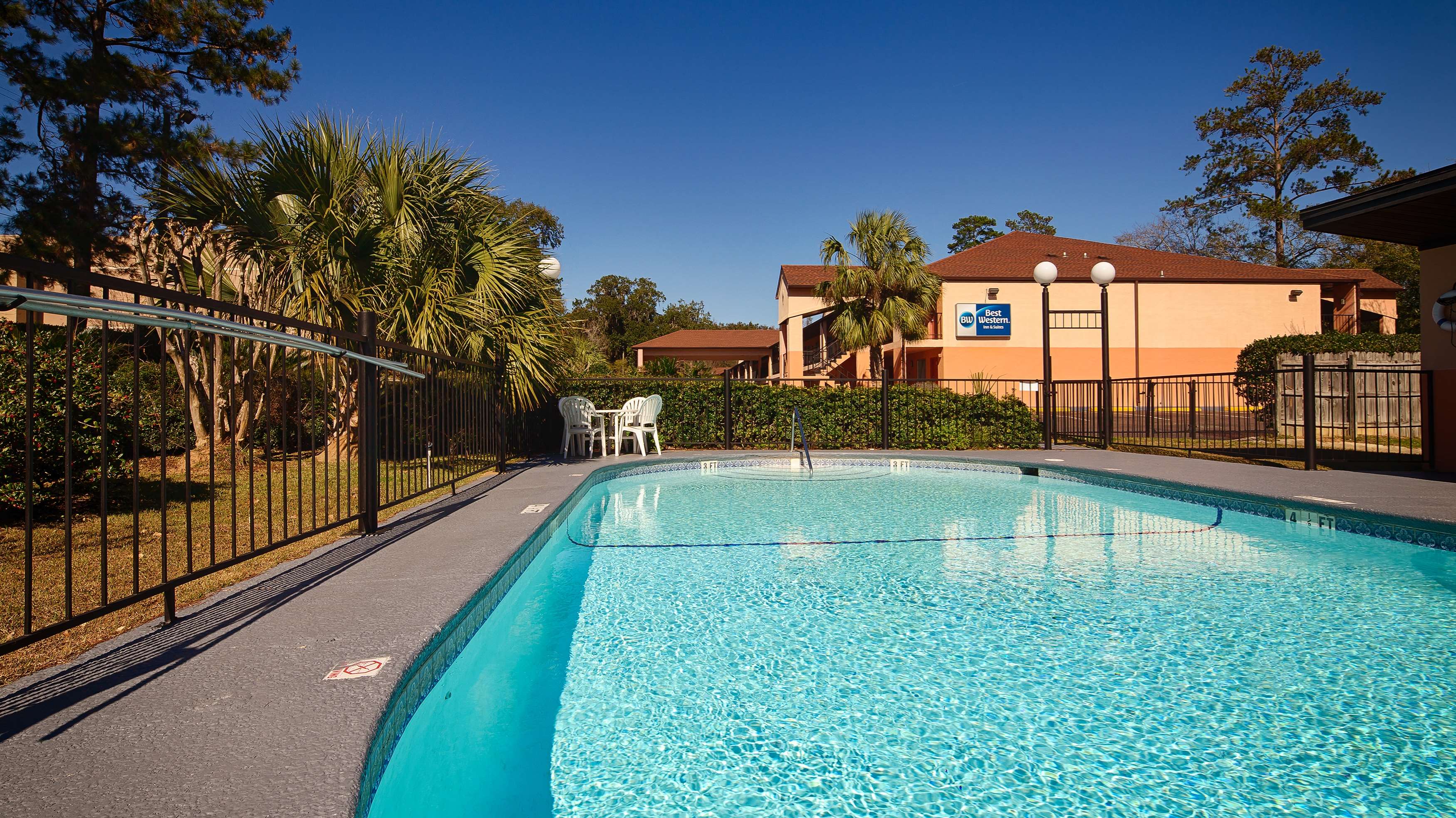 Best Western Tallahassee-Downtown Inn & Suites Photo