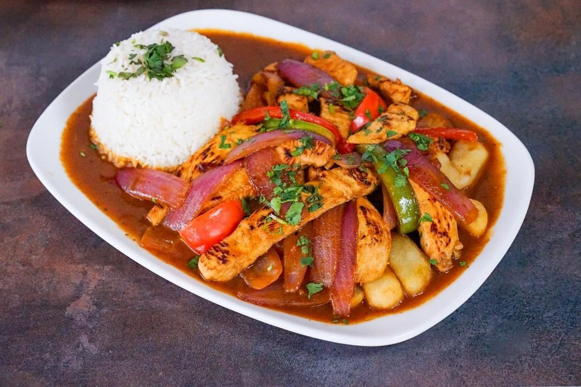 Pollo Saltado