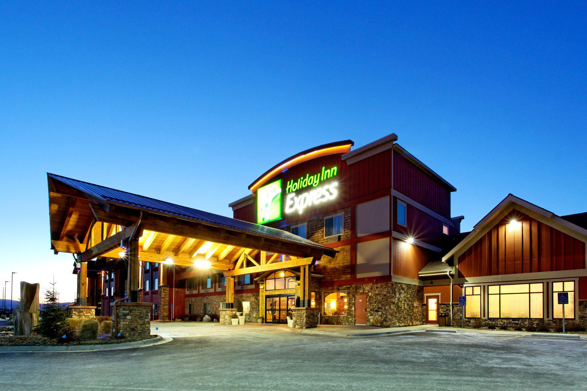 Holiday Inn Express & Suites Kalispell Photo