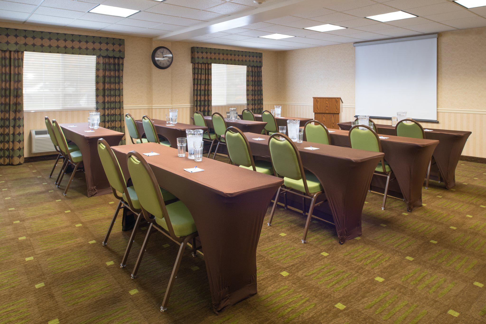 Holiday Inn Express Spokane-Valley Photo