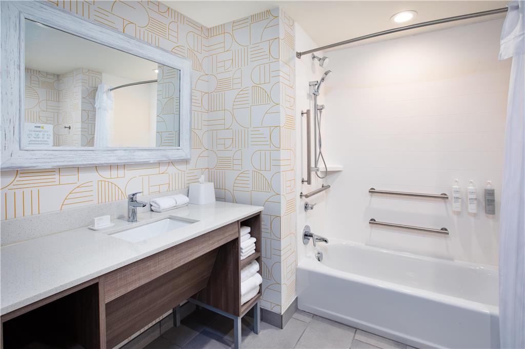 Home2 Suites by Hilton Traverse City Image