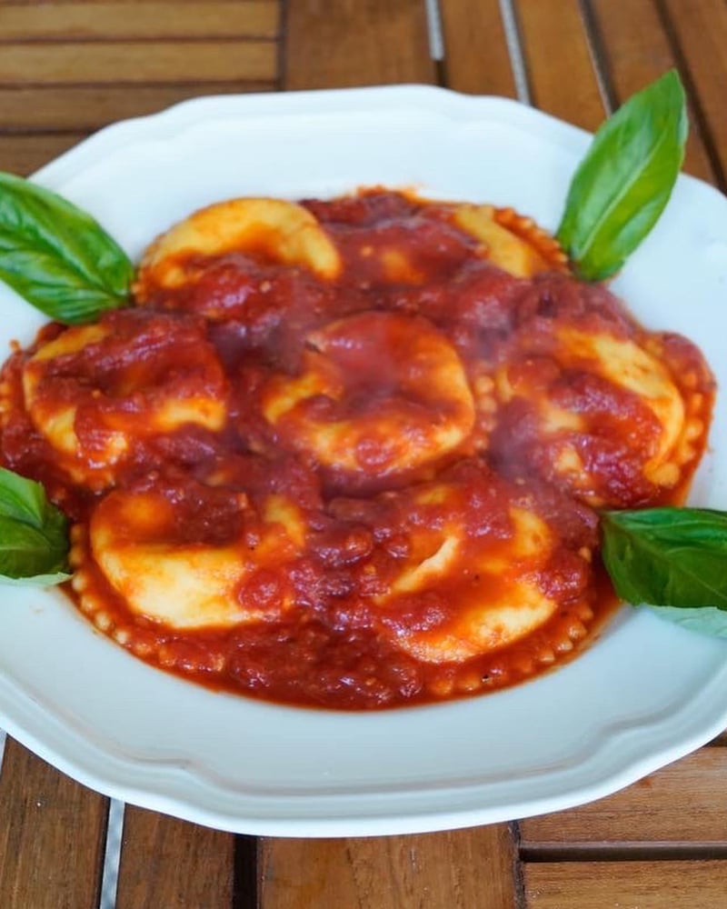 Ravioli Marinara