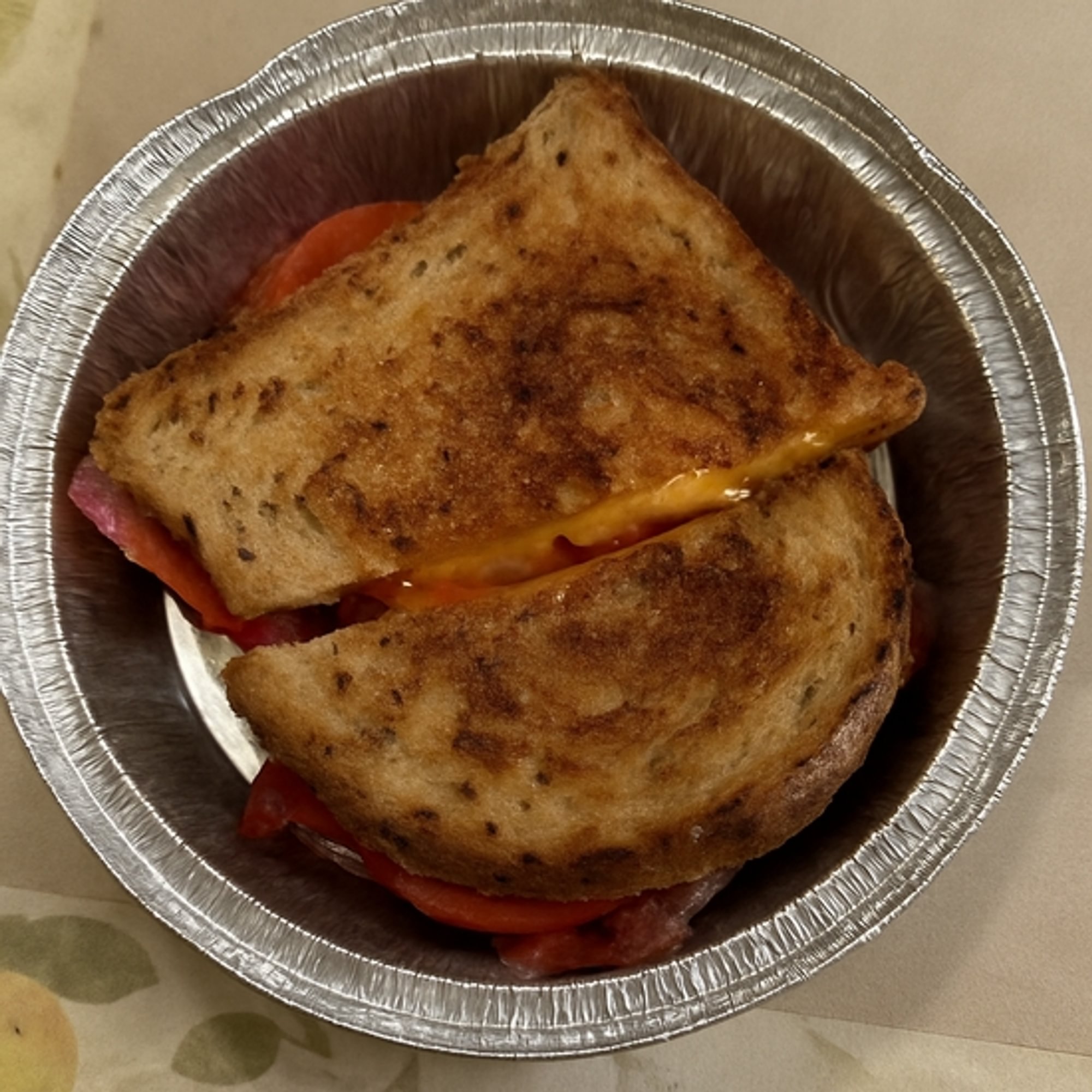 Grilled Cheese Sandwich with Bacon & Tomato