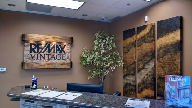 Images RE/MAX Vintage
