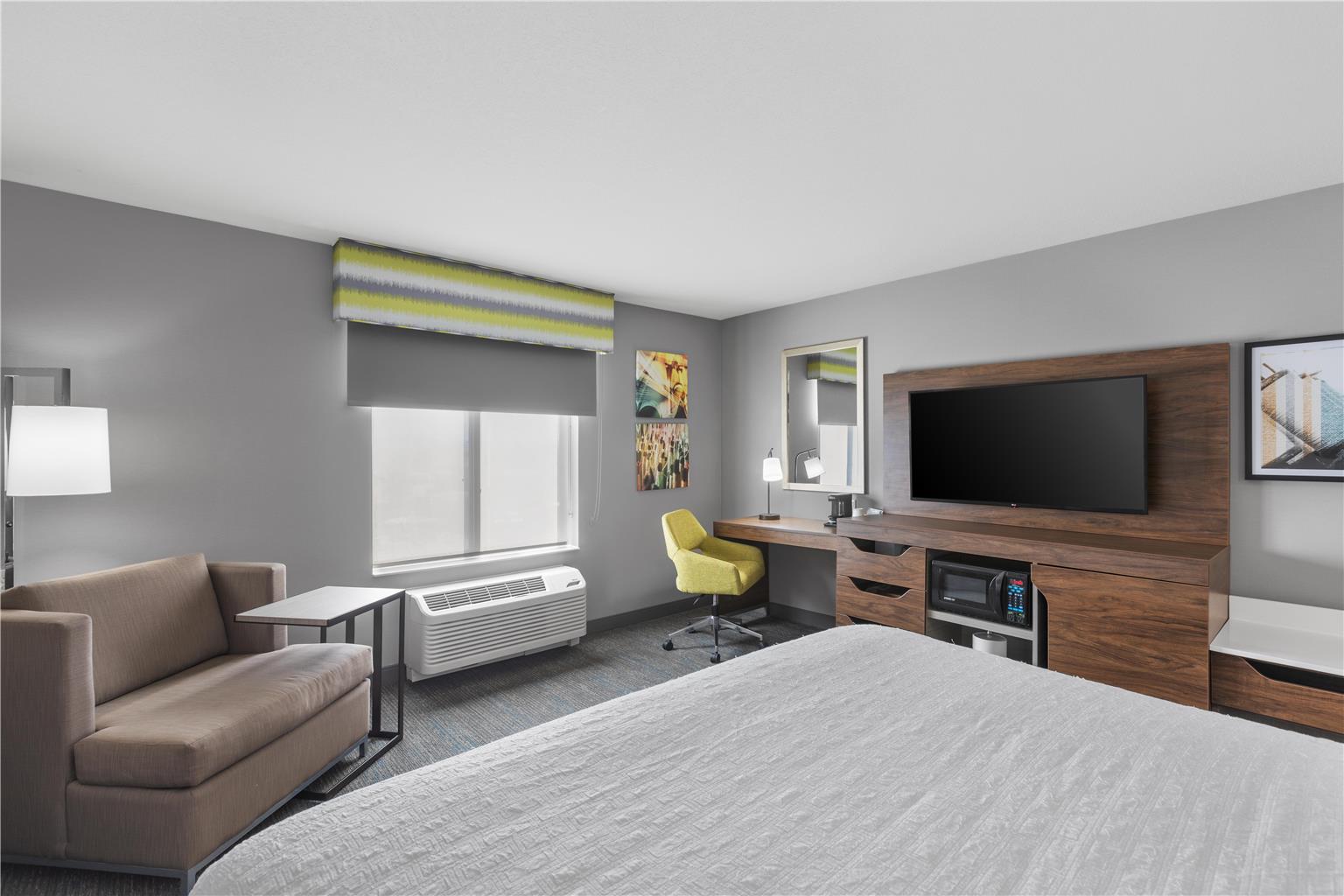 Hampton Inn Pendleton Image