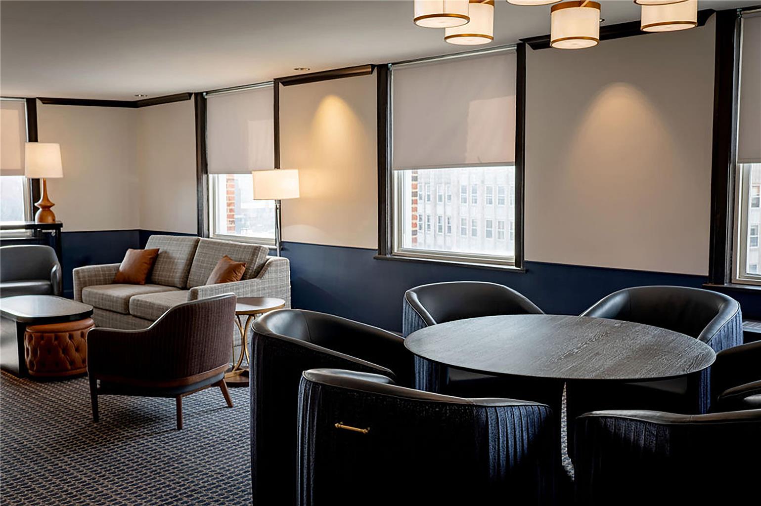 Hilton Orrington/Evanston Image