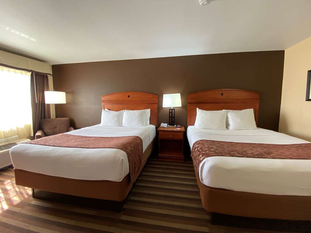 Best Western Manhattan Inn Image