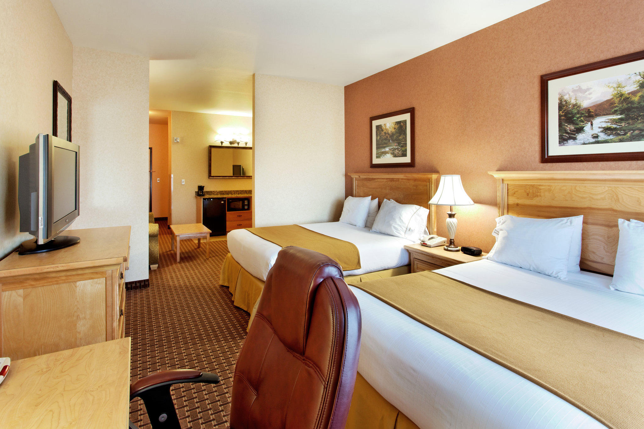 Holiday Inn Express & Suites Kalispell Photo