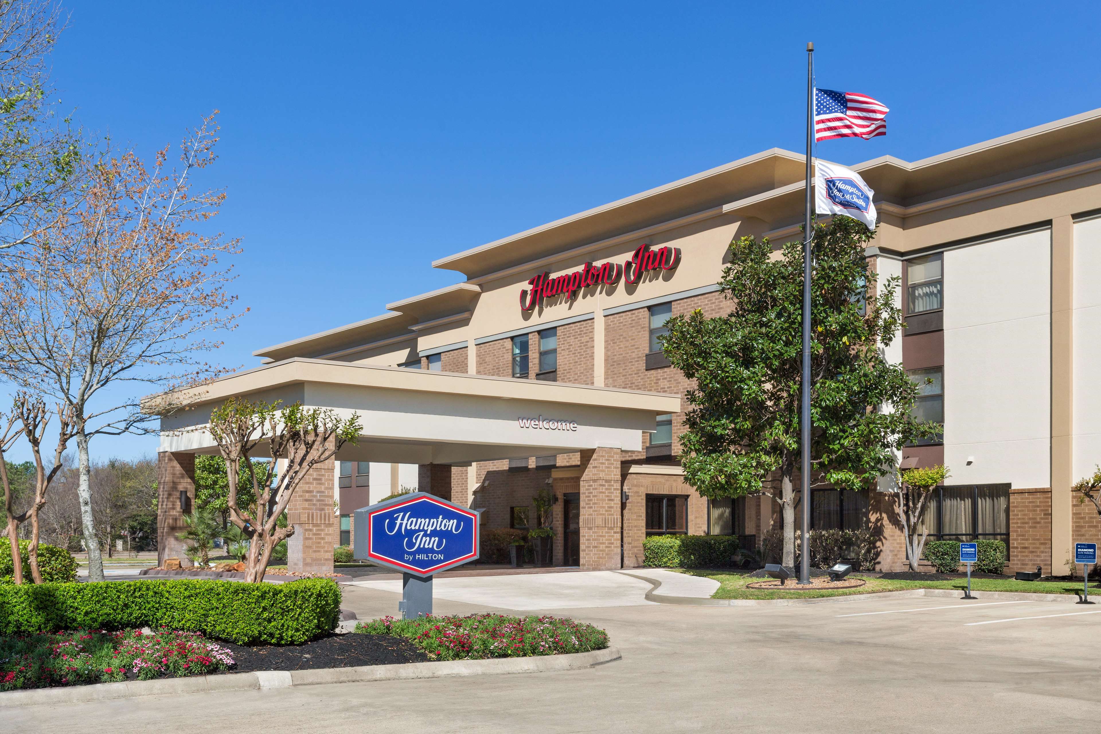 Hampton Inn Houston-Willowbrook Mall Photo