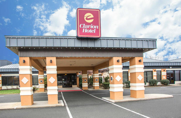 Images Clarion Hotel & Conference Center