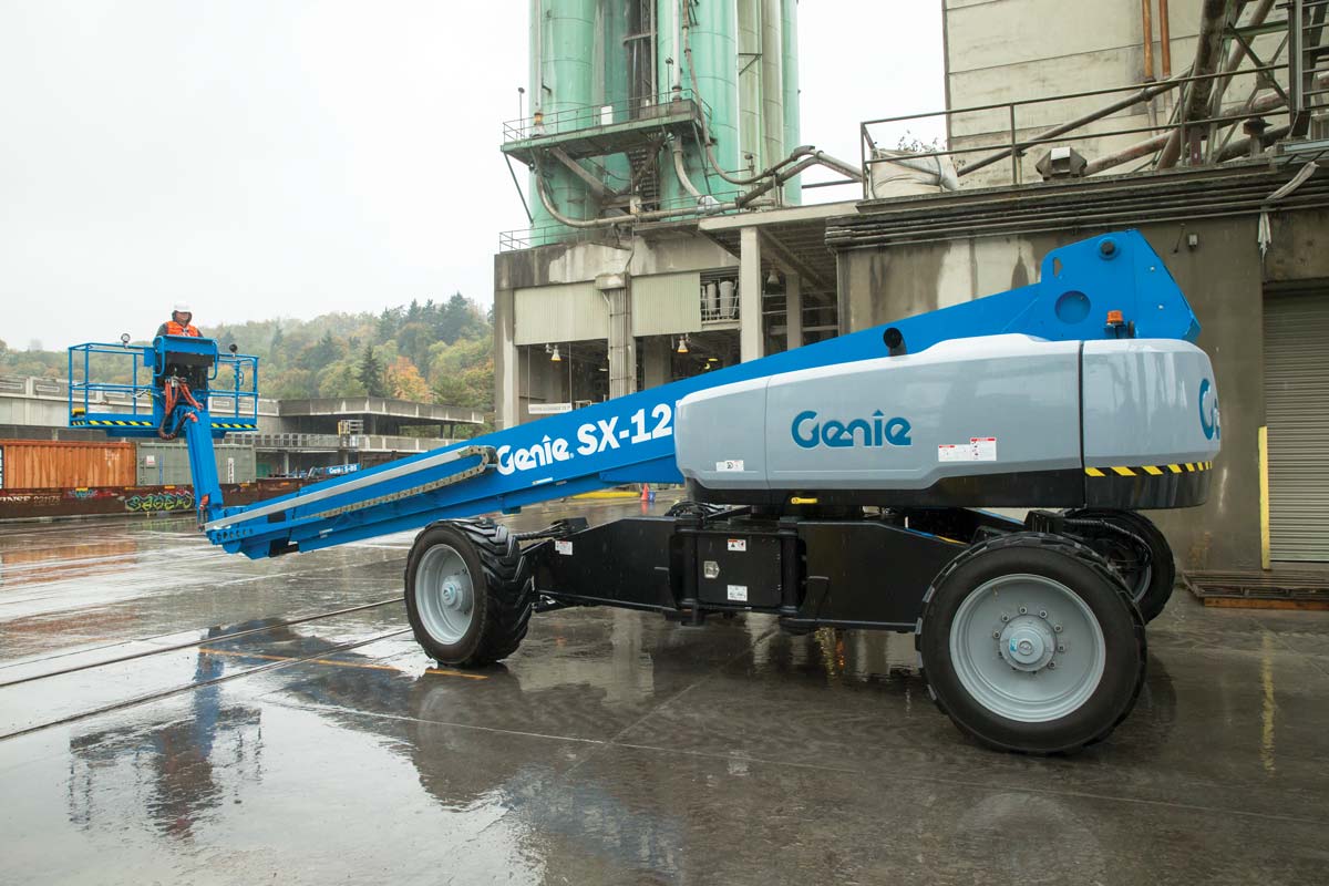 Genie S-125 - 40.15M (131.72Ft) Diesel Telescopic Boom Lift