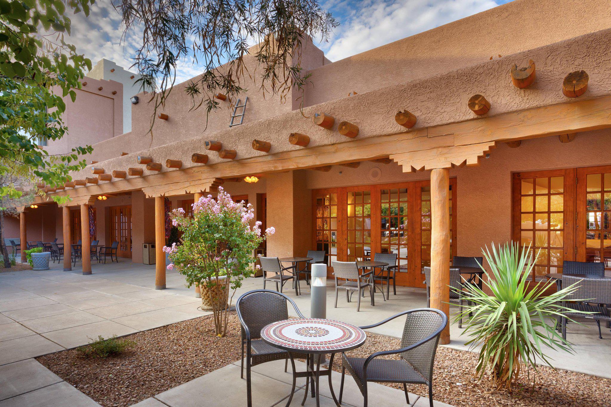 Courtyard by Marriott Albuquerque Photo