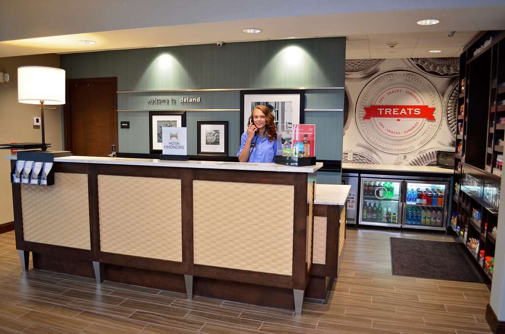 Hampton Inn & Suites Deland Image