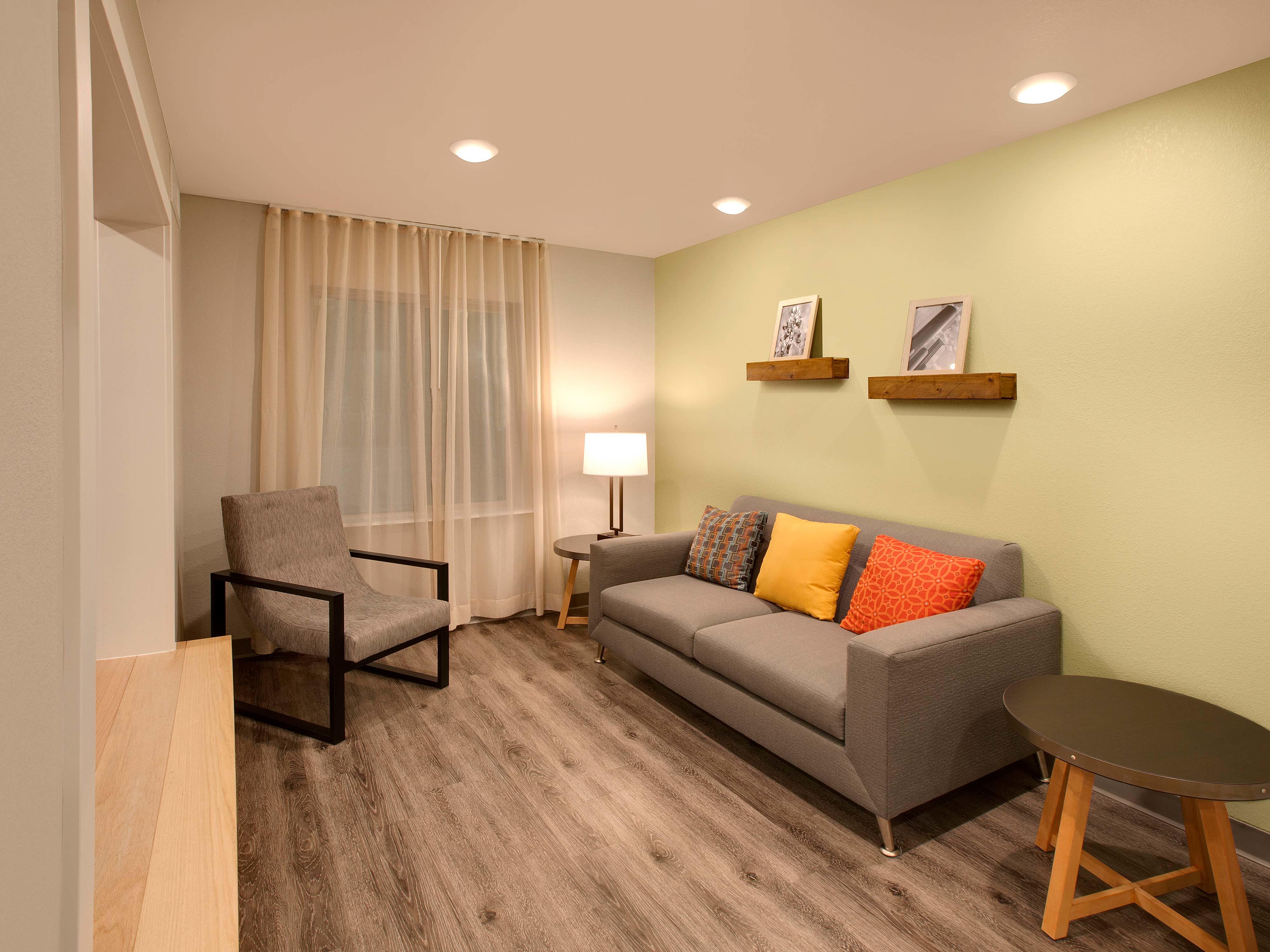 WoodSpring Suites Houston Northwest Photo