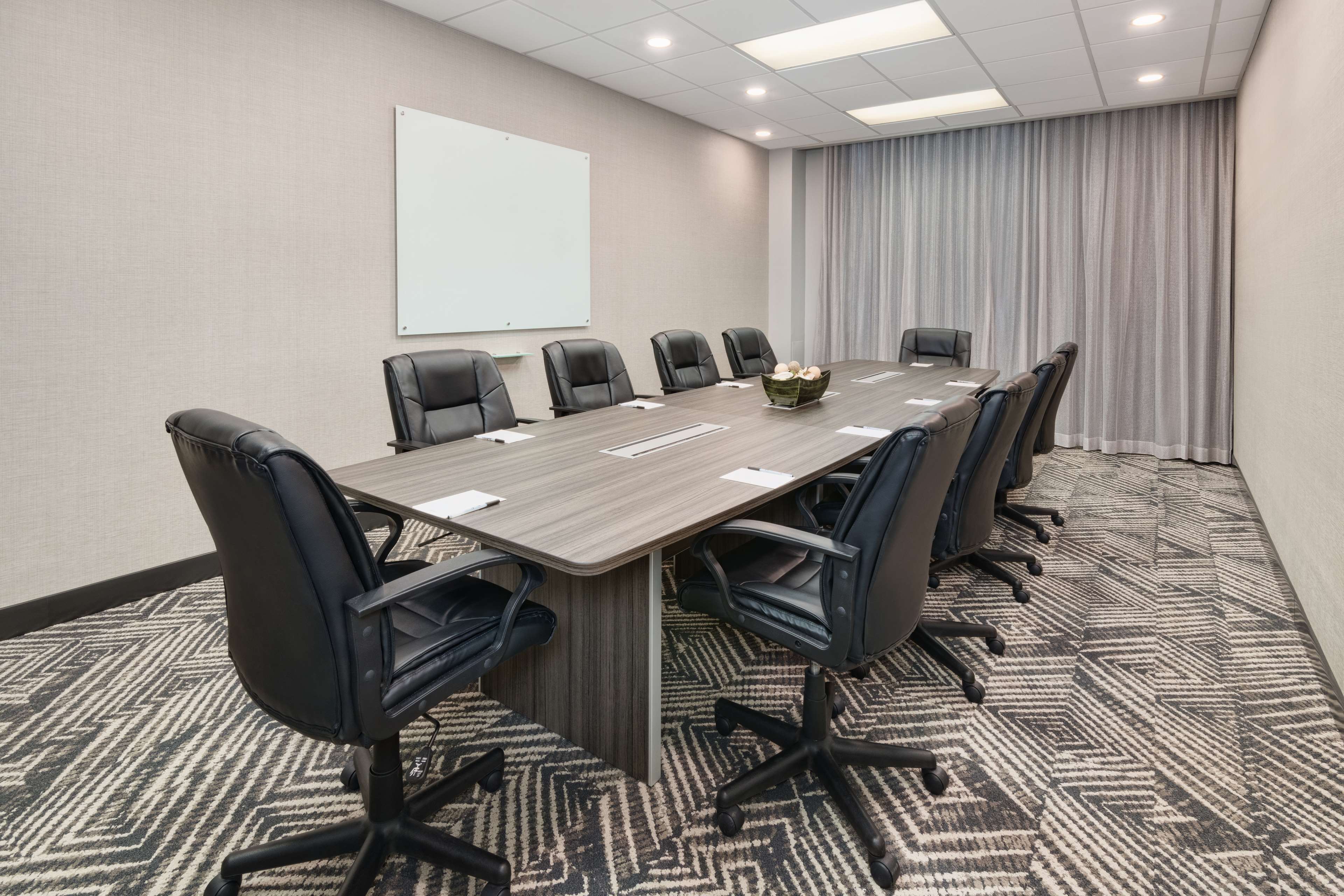 Franklin Boardroom