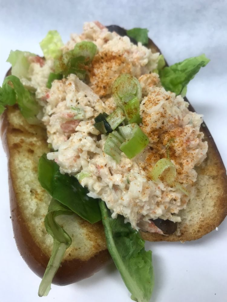 Lieber's Lobster Roll Veggie