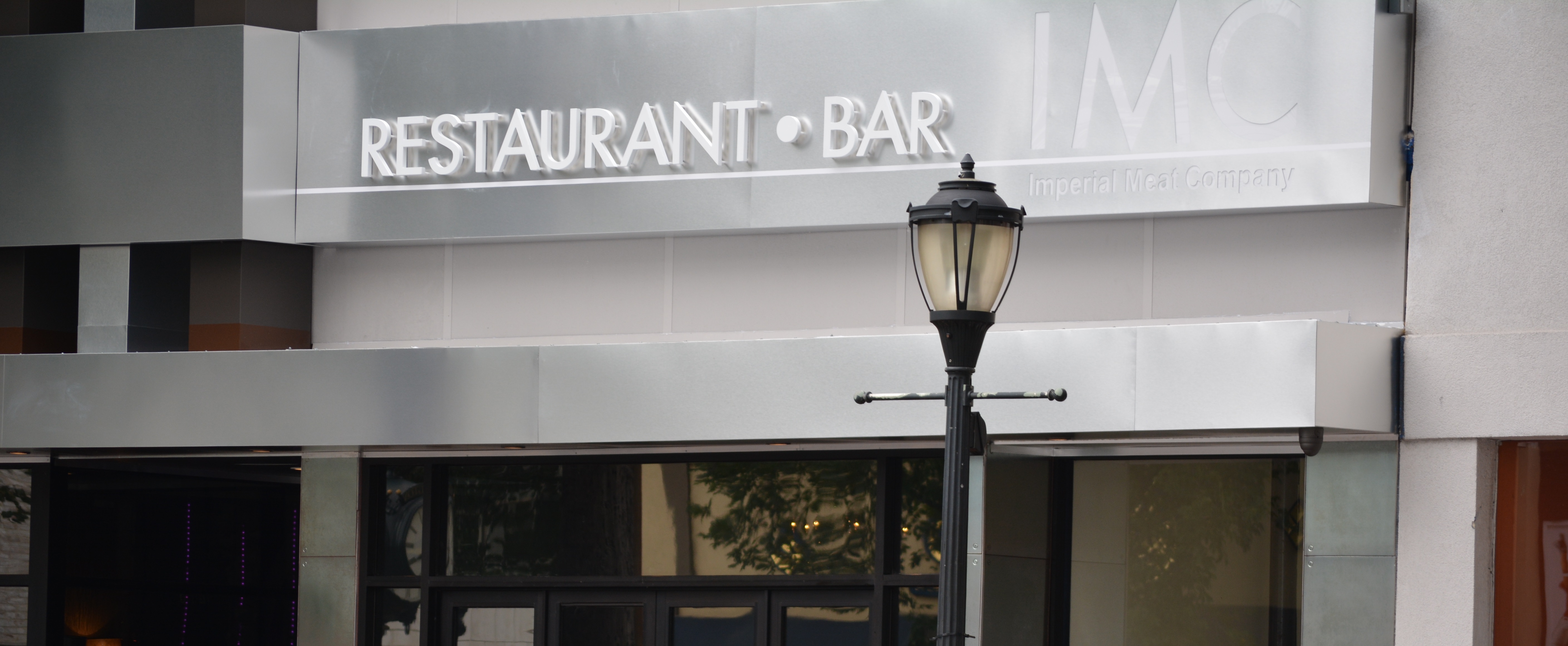IMC Restaurant & Bar Photo