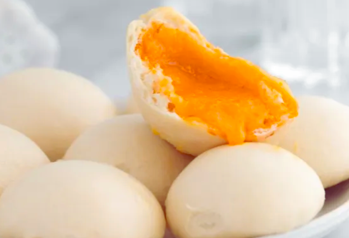 Custard Lava Bun