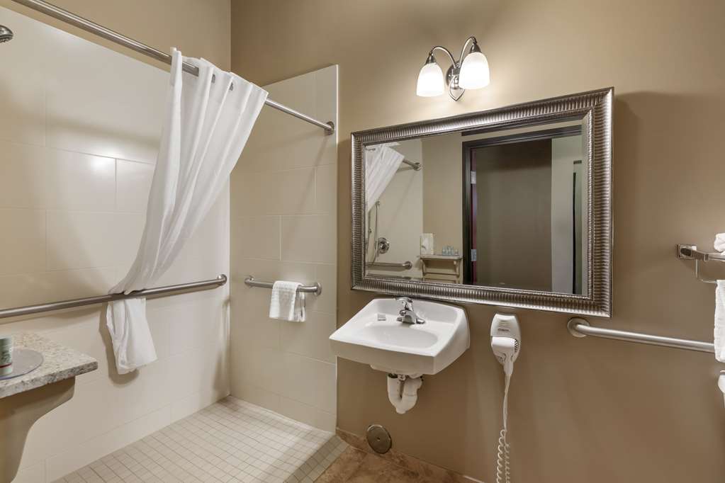 Best Western Golden Prairie Inn & Suites Image