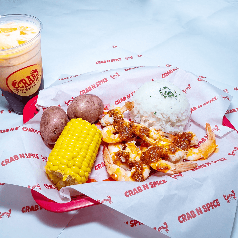 1/2lb Peeled shrimp with Rice /corn/2 Potatos and Drink