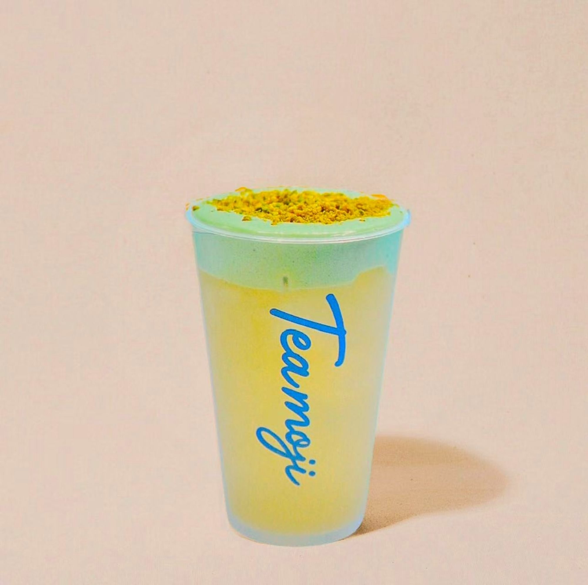 Coconut Jasmine Tea with Pistachio Float / 开心椰椰