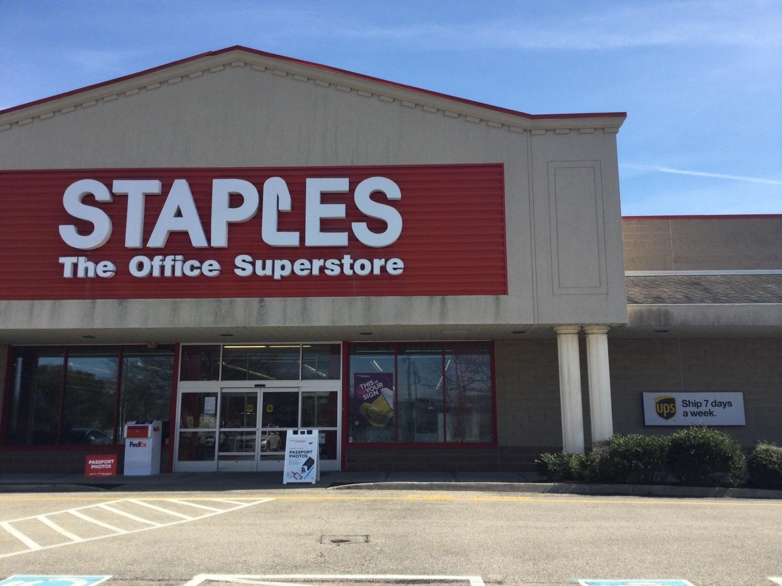 Staples, 1000 Boston Post Road, Old Saybrook, CT, Bus Lines - MapQuest