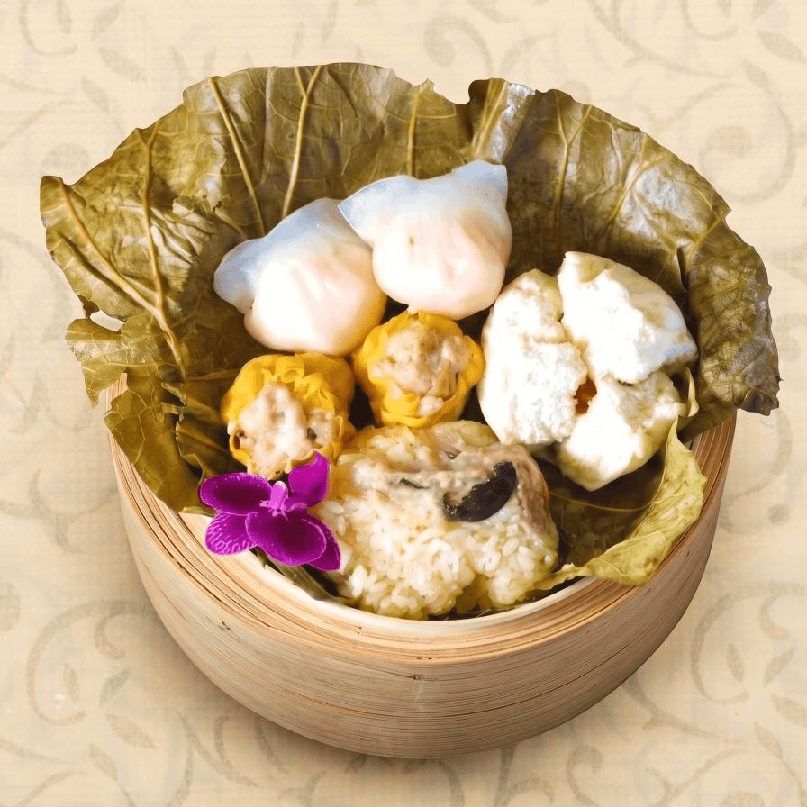 珍珠糯米雞 [Sweet Rice with Meat Wrapped in Lotus Leaf] Lunch