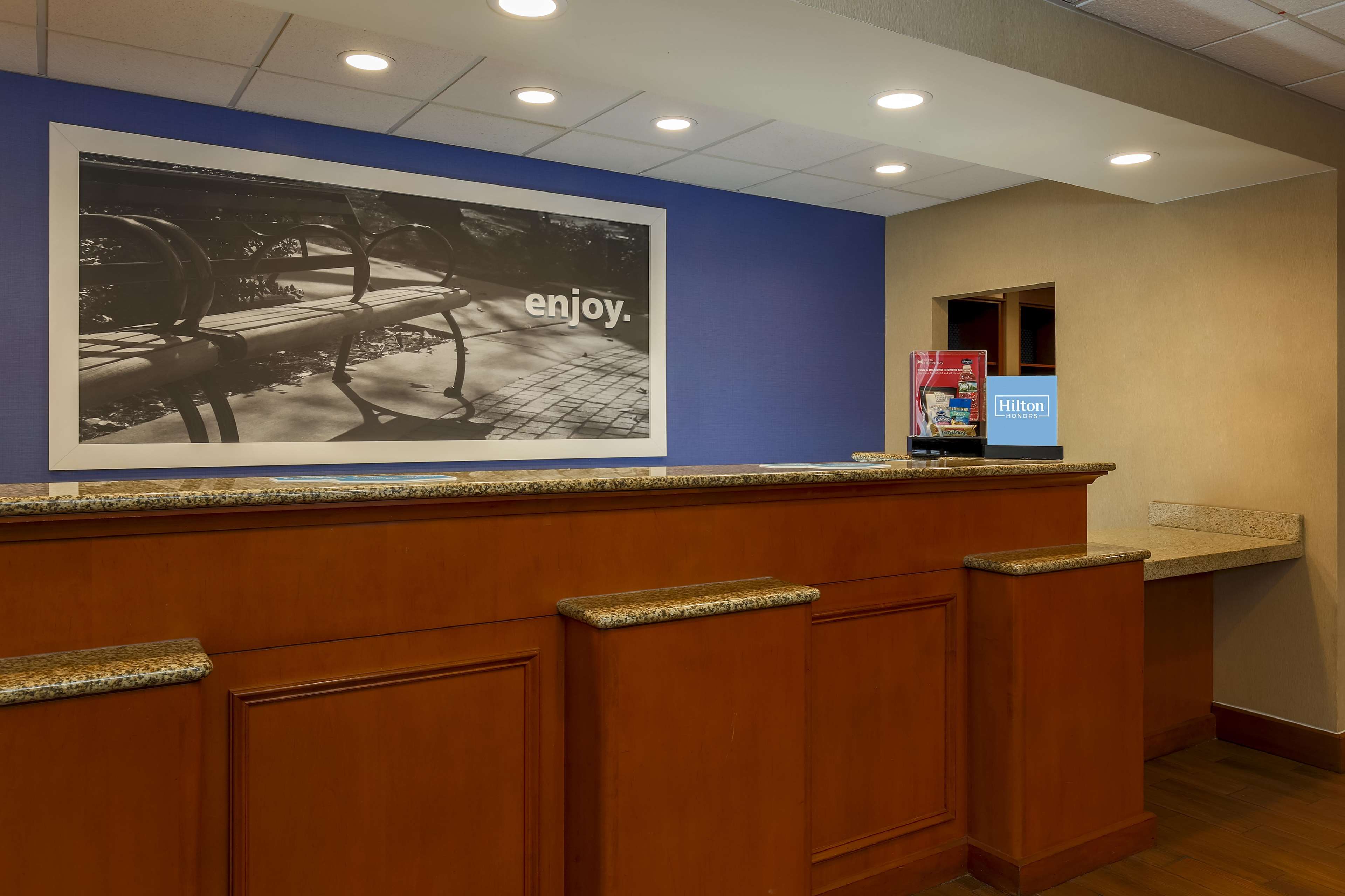 Hampton Inn & Suites New Haven - South - West Haven Photo