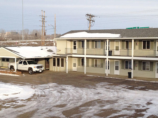 Colonial Motel & RV Park Photo