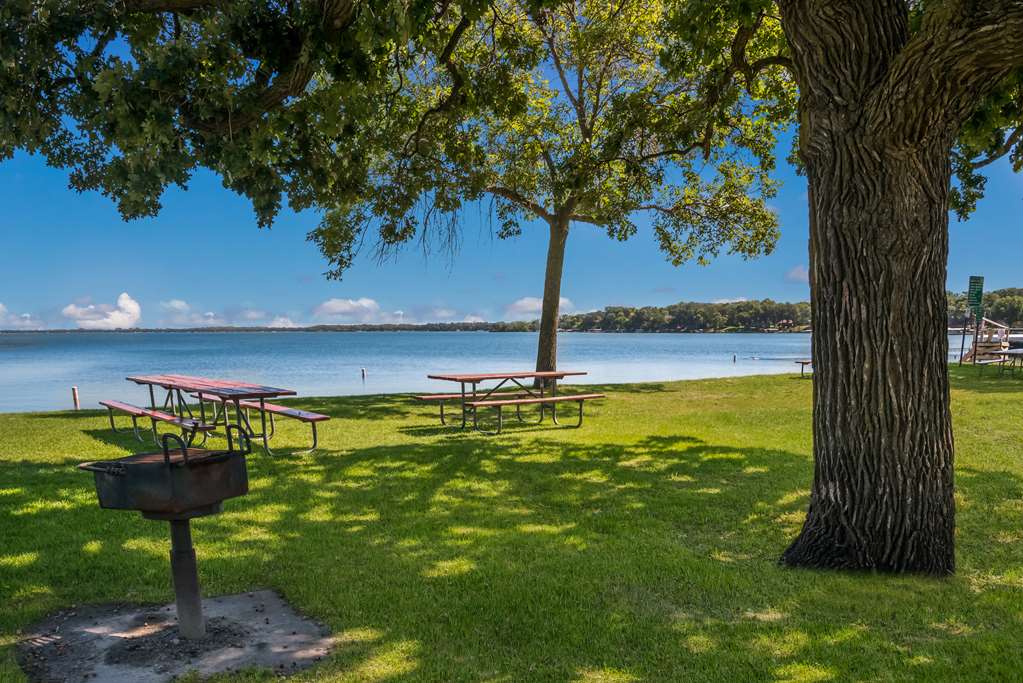 SureStay by Best Western Spicer Image