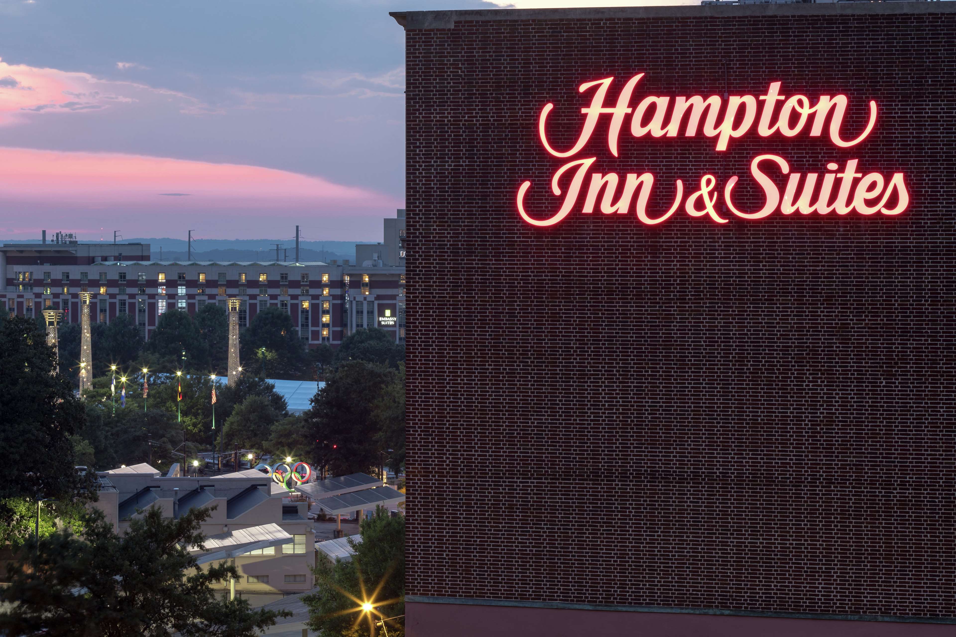 Hampton Inn & Suites Atlanta-Downtown Photo