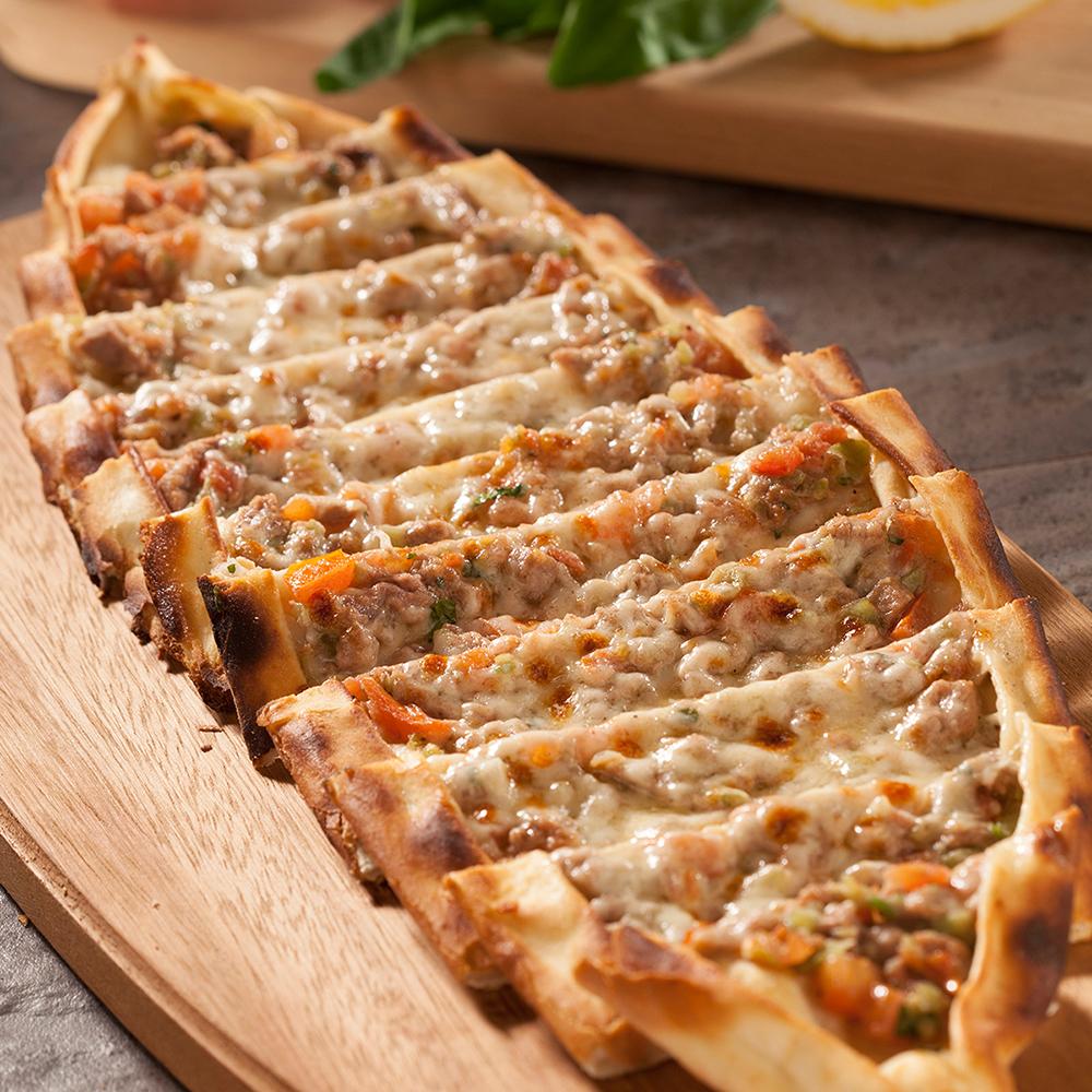 Pide with Beef Stews
