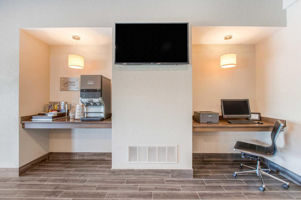 Images Sleep Inn & Suites Ankeny - Des Moines