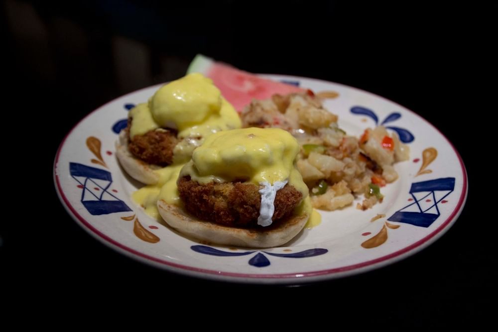 Crab Cakes Benedict