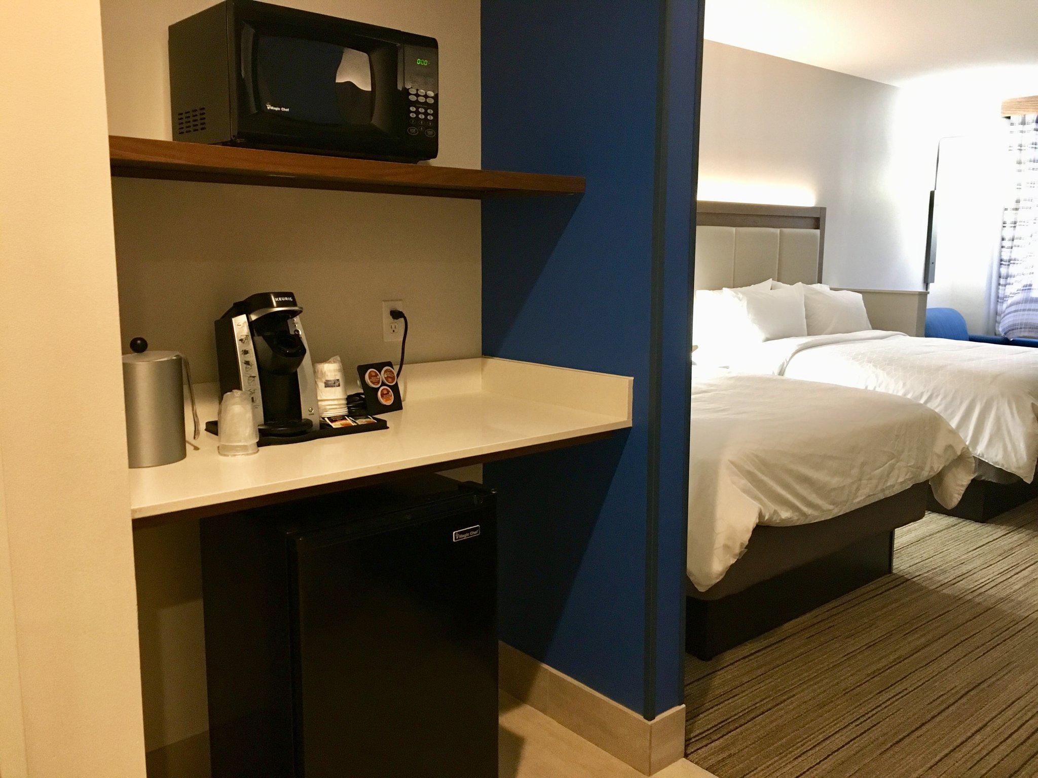 Holiday Inn Express Grand Island - Niagara Falls Photo