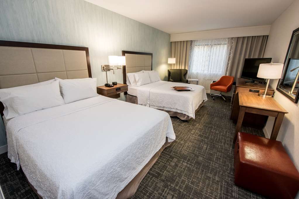 Hampton Inn Albany-Western Ave/University Area Image