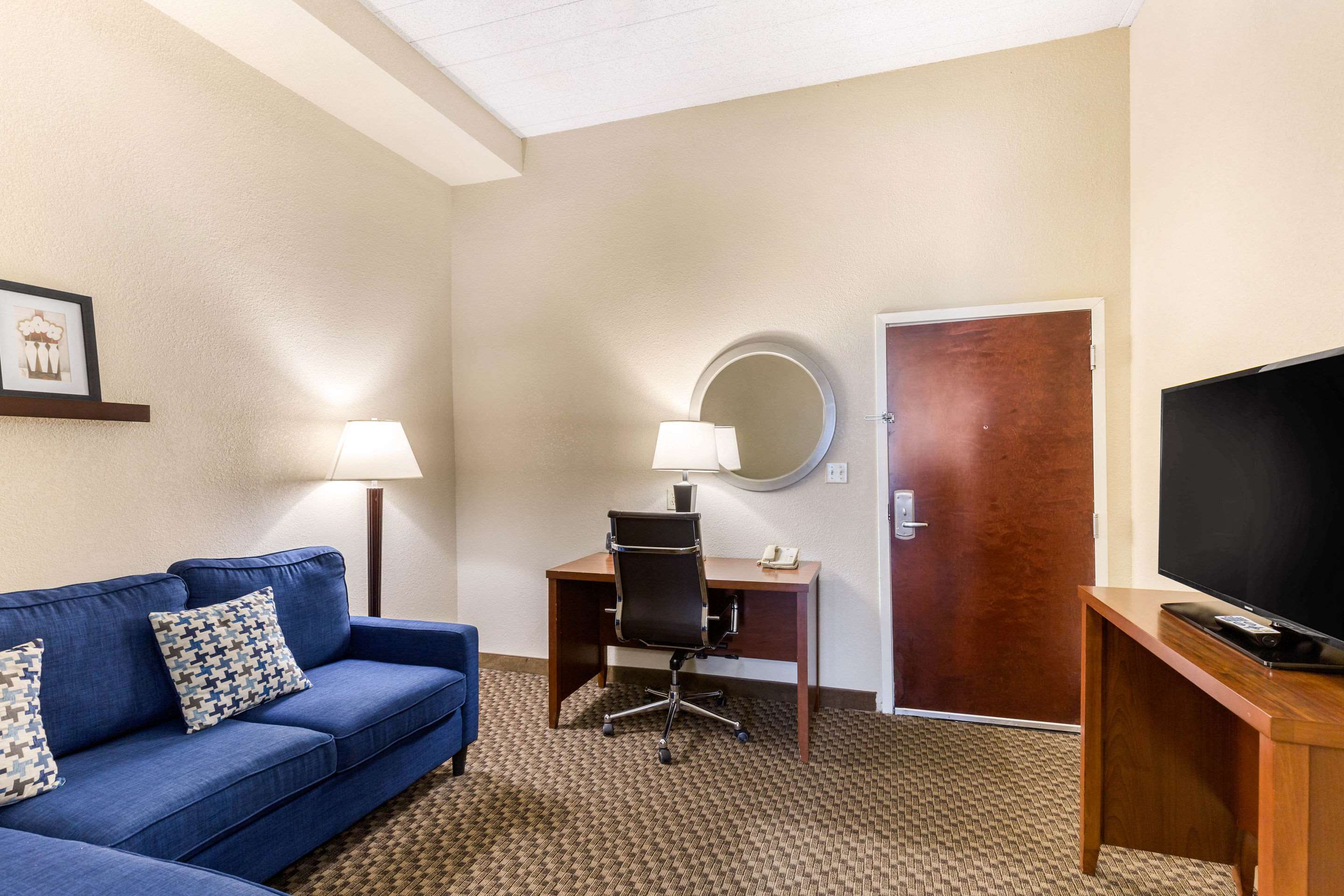 Comfort Suites Columbia Gateway Photo