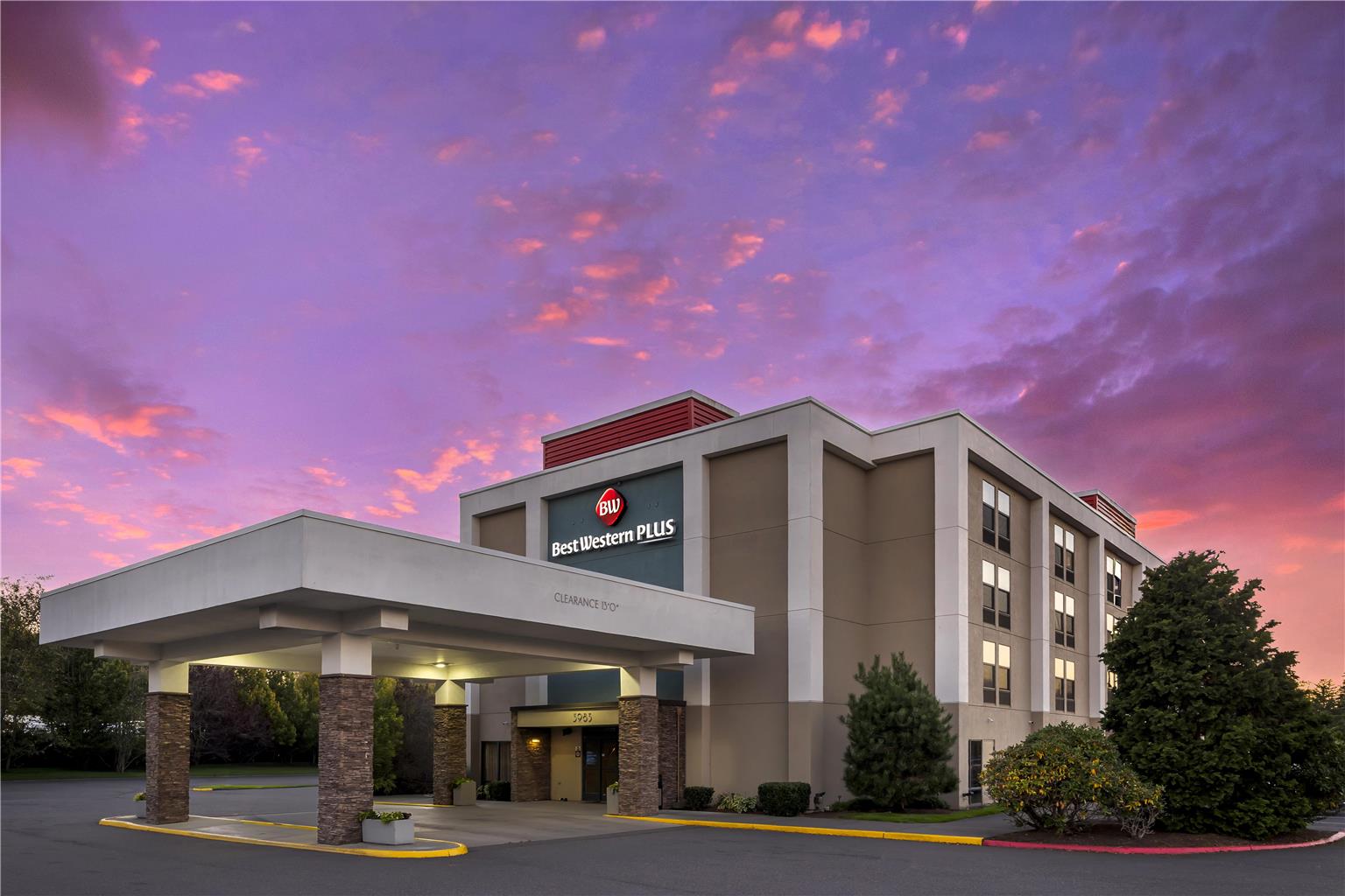 Best Western Plus Bellingham Image