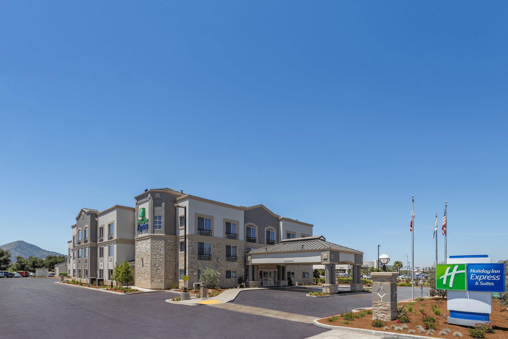 Holiday Inn Express & Suites San Jose-Morgan Hill Photo