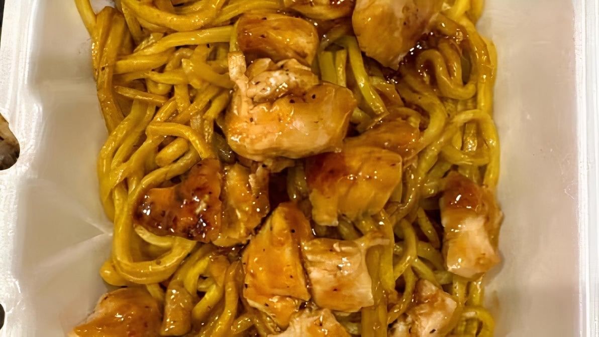 Chicken Lo Mein