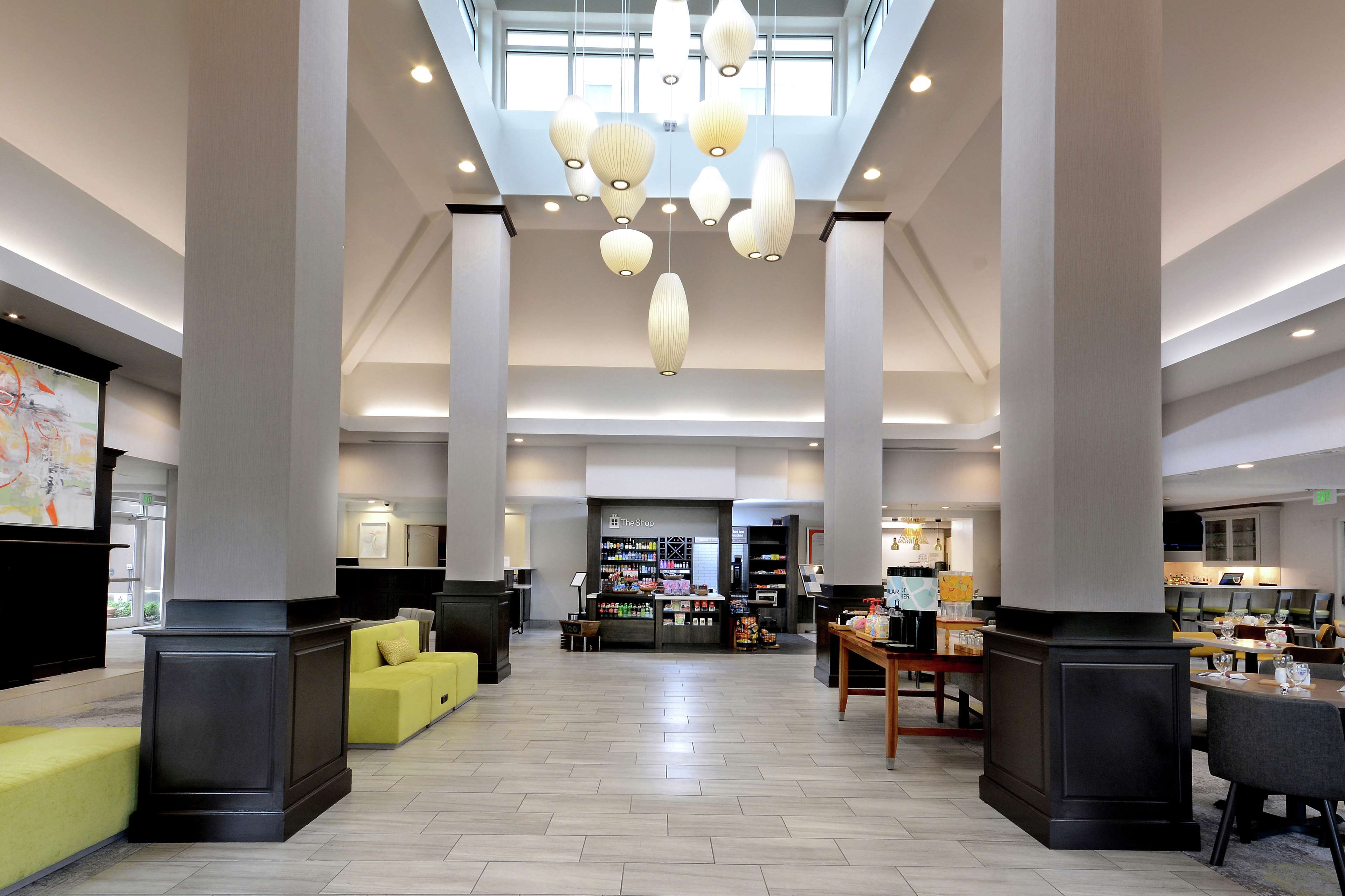 Hilton Garden Inn Raleigh Triangle Town Center Photo