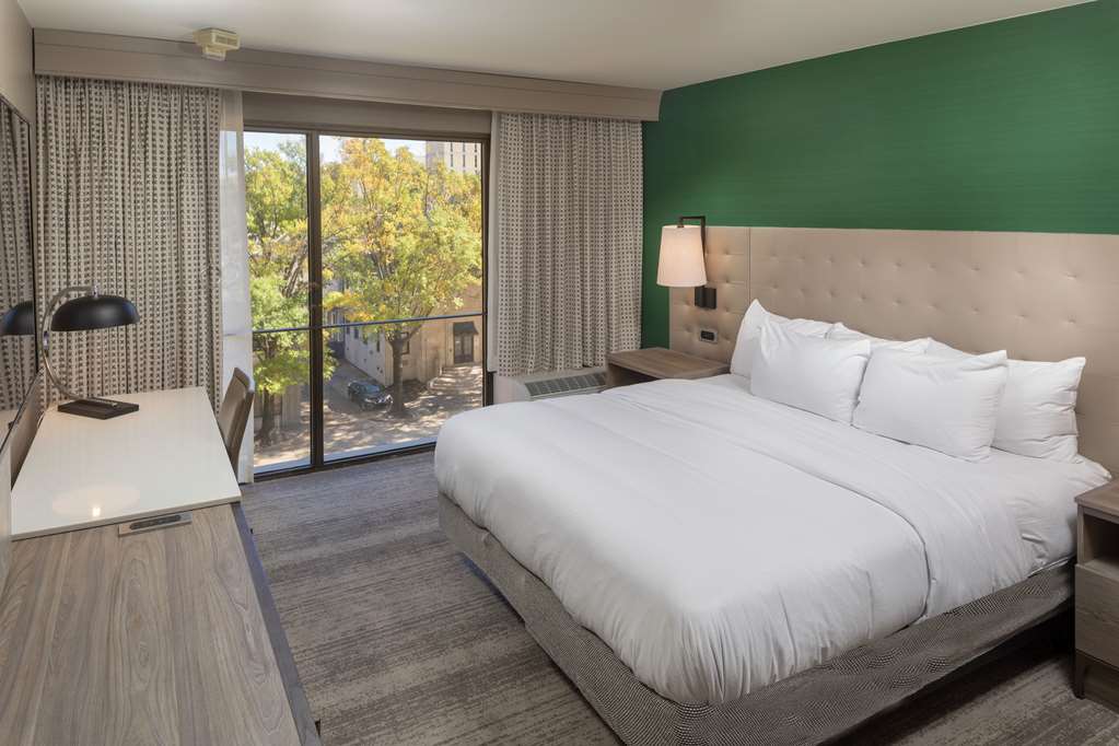 Hilton Birmingham Downtown at UAB Image