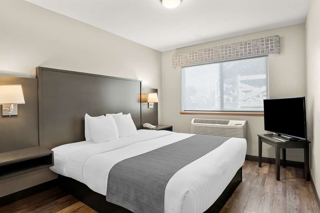 Best Western Sawtooth Inn & Suites Image