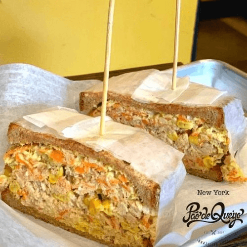 Integral De Frango (Chicken Sandwich)