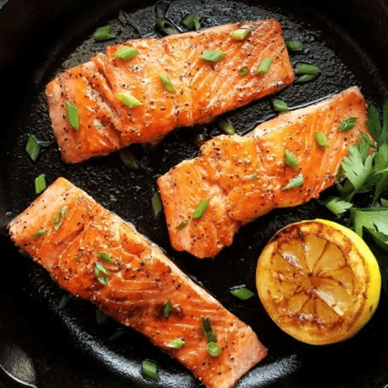 129. Salmon Simmered in Caramel Sauce / Cá Salmon Kho Tộ