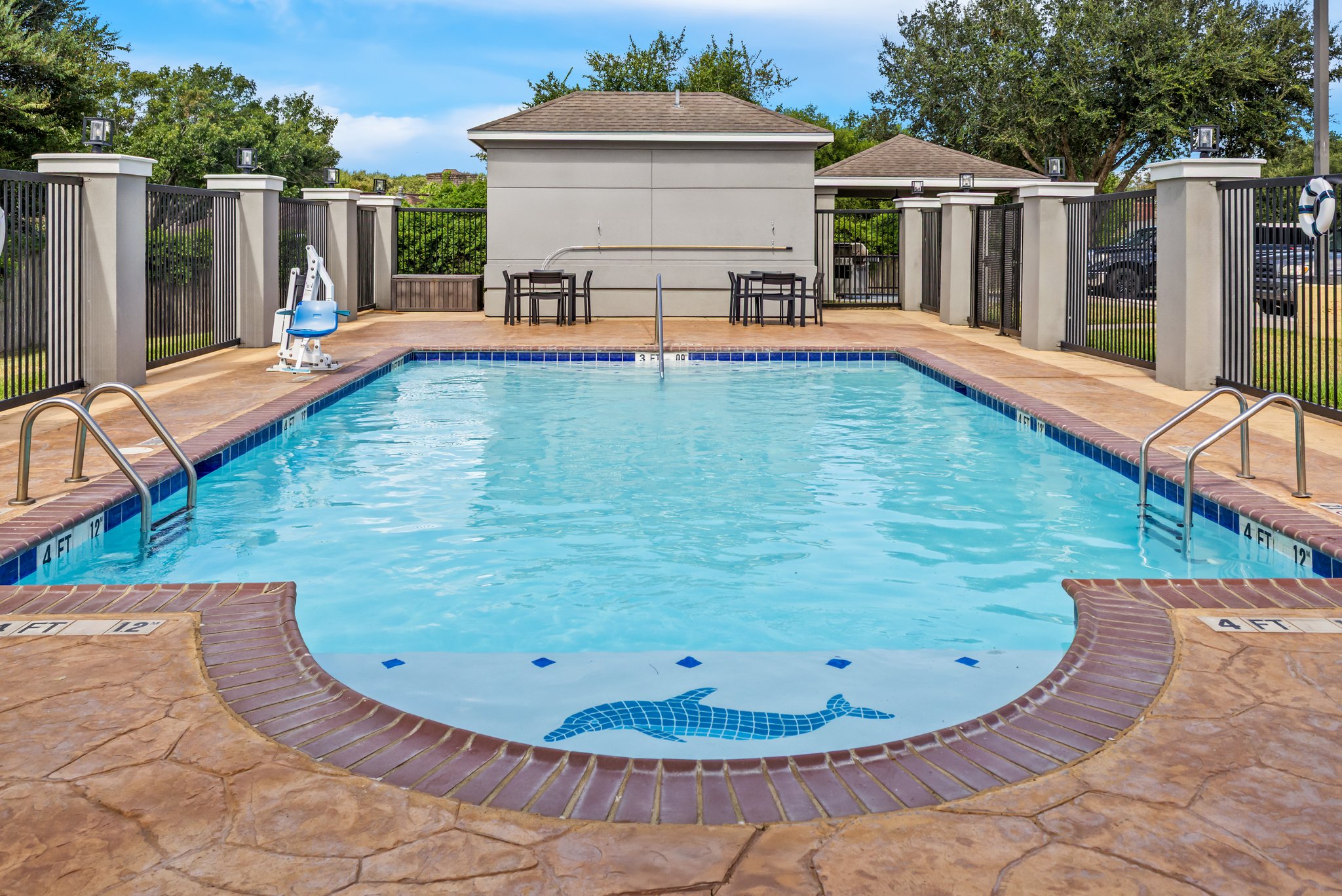 Candlewood Suites Victoria by IHG Image