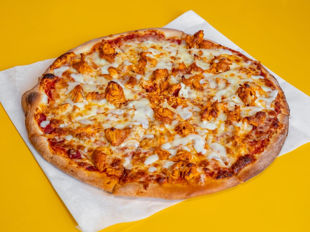 buffalo supreme pizza large