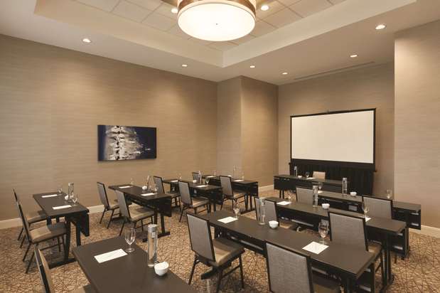 Images Embassy Suites by Hilton Oklahoma City Downtown Medical Center