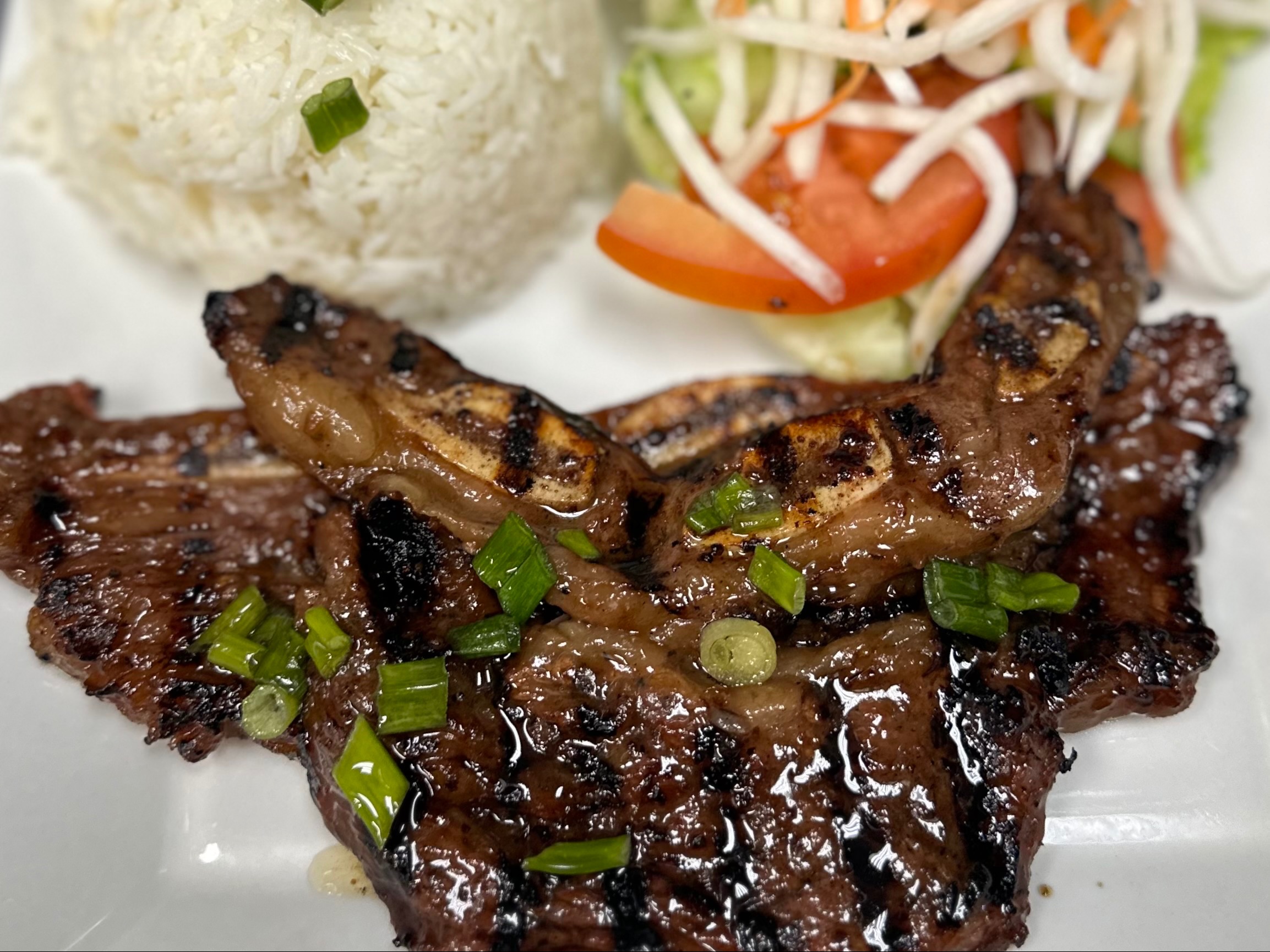 C4. Korean Short Ribs Plate (Com Suon Dai Han)